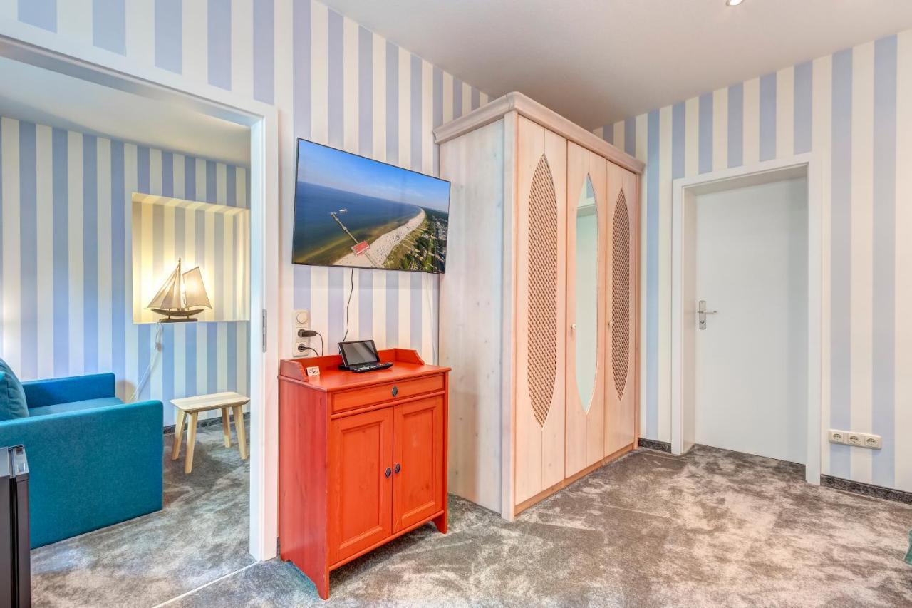 Hotel Villa Seeschloesschen ゼーバート・ヘリングスドルフ エクステリア 写真
