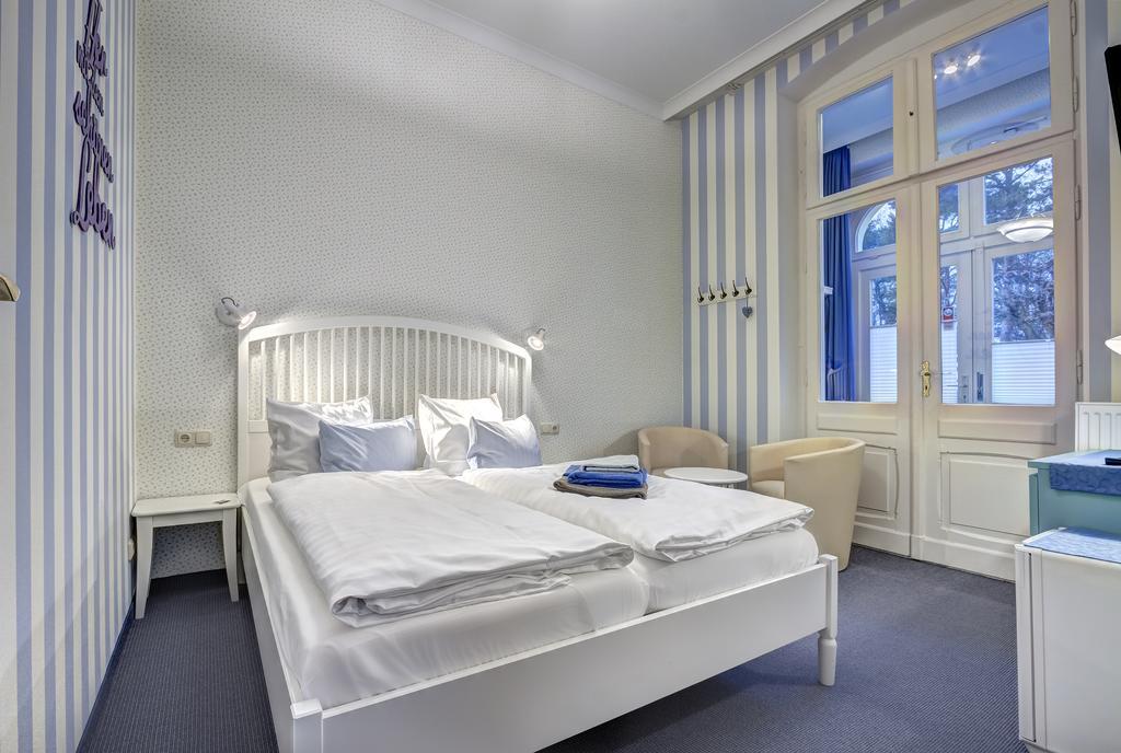 Hotel Villa Seeschloesschen ゼーバート・ヘリングスドルフ エクステリア 写真