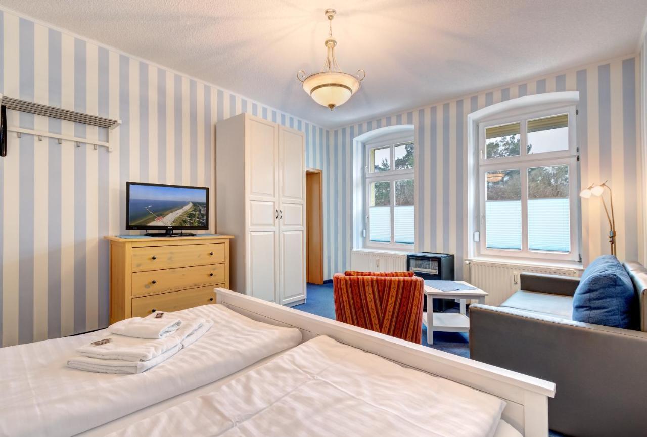 Hotel Villa Seeschloesschen ゼーバート・ヘリングスドルフ エクステリア 写真