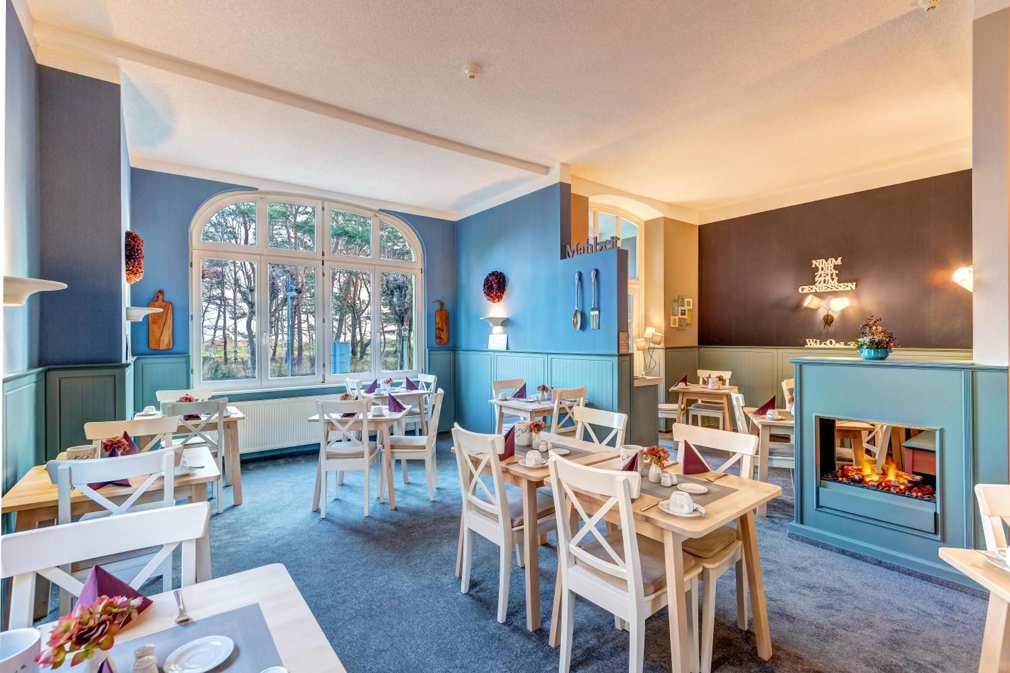 Hotel Villa Seeschloesschen ゼーバート・ヘリングスドルフ エクステリア 写真